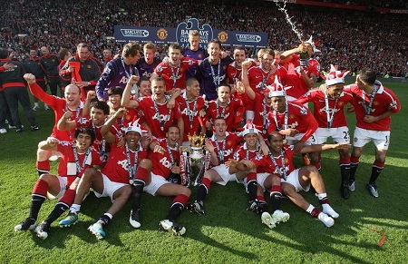 限制了他的 限制了他的