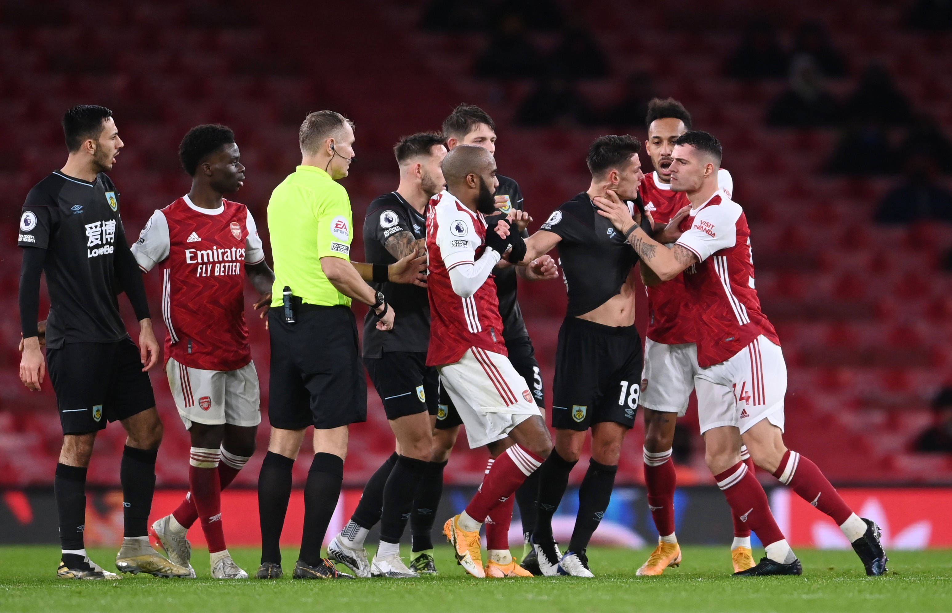 东曾以相对 东曾以相对